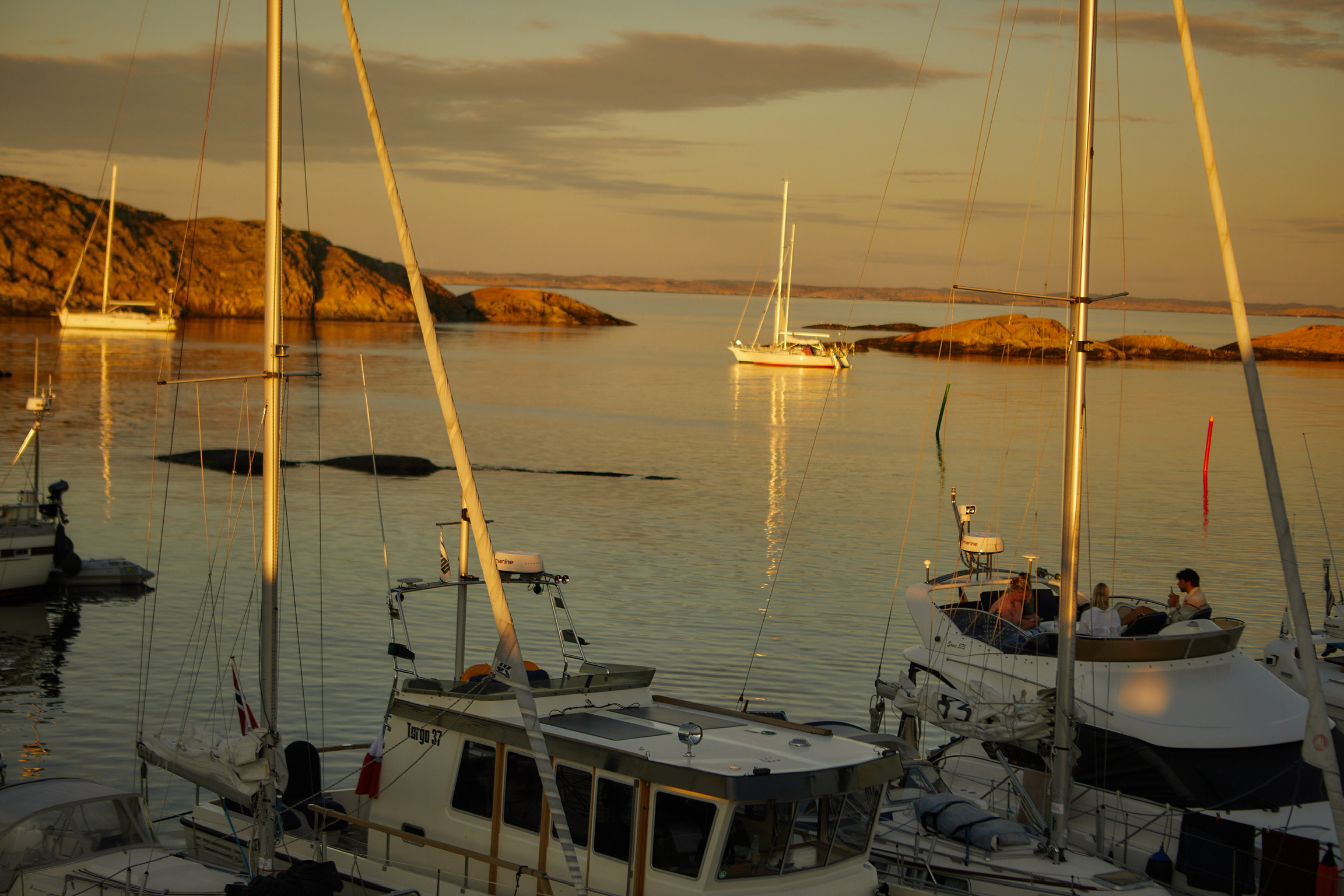 4B25EF2D-9974-474B-923C-221D3957C7F2