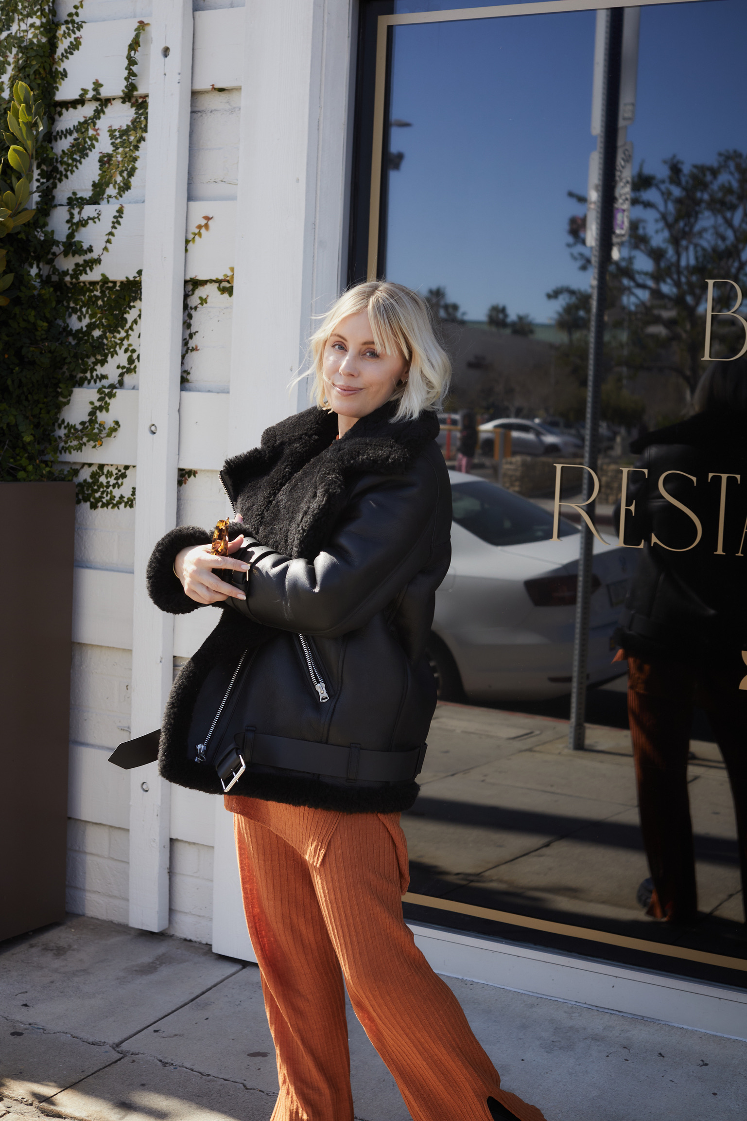 EBB36940-6F7E-4E7F-9208-8BDB541B2659