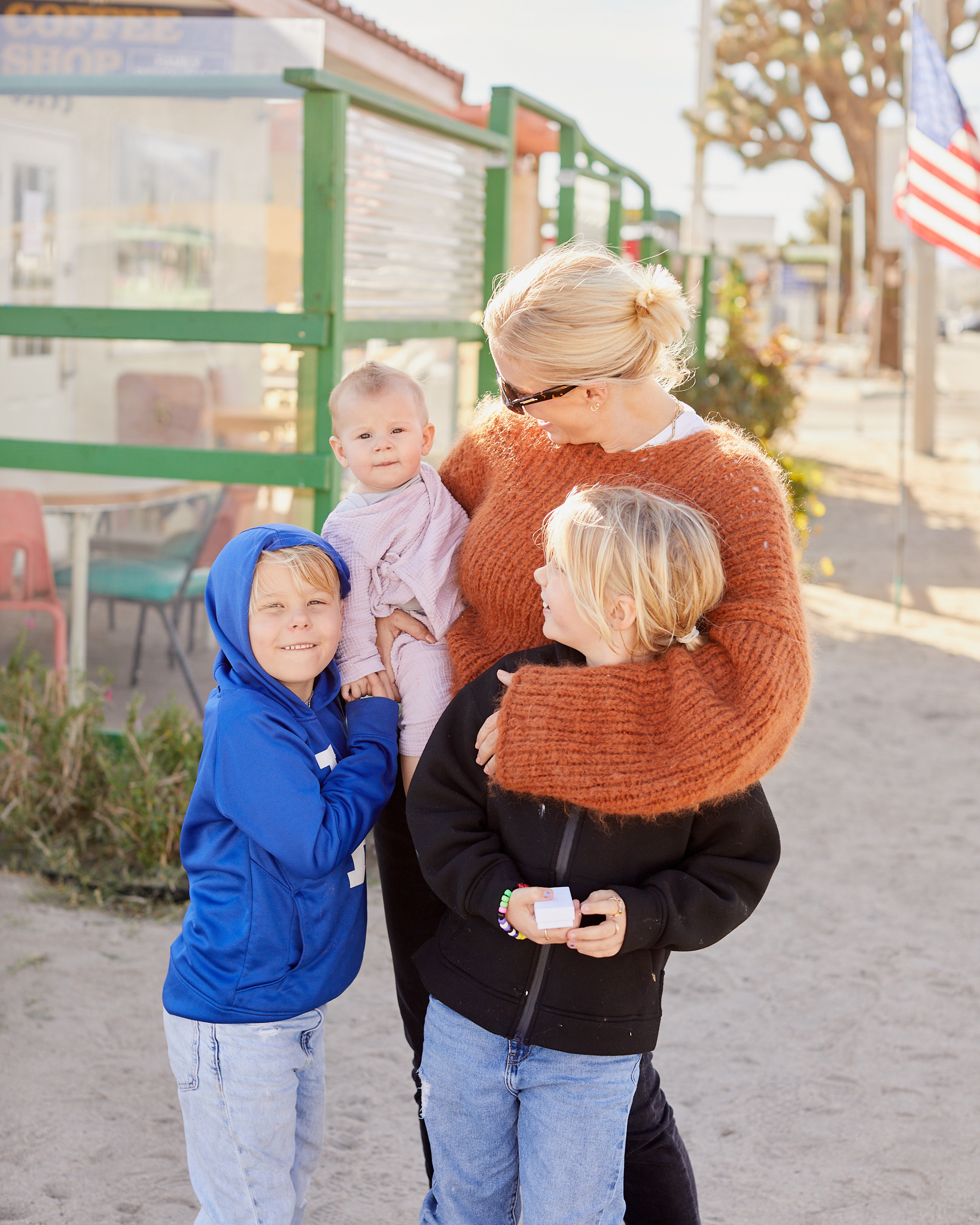 0C9964B8-A918-4593-B09F-459D085465F9