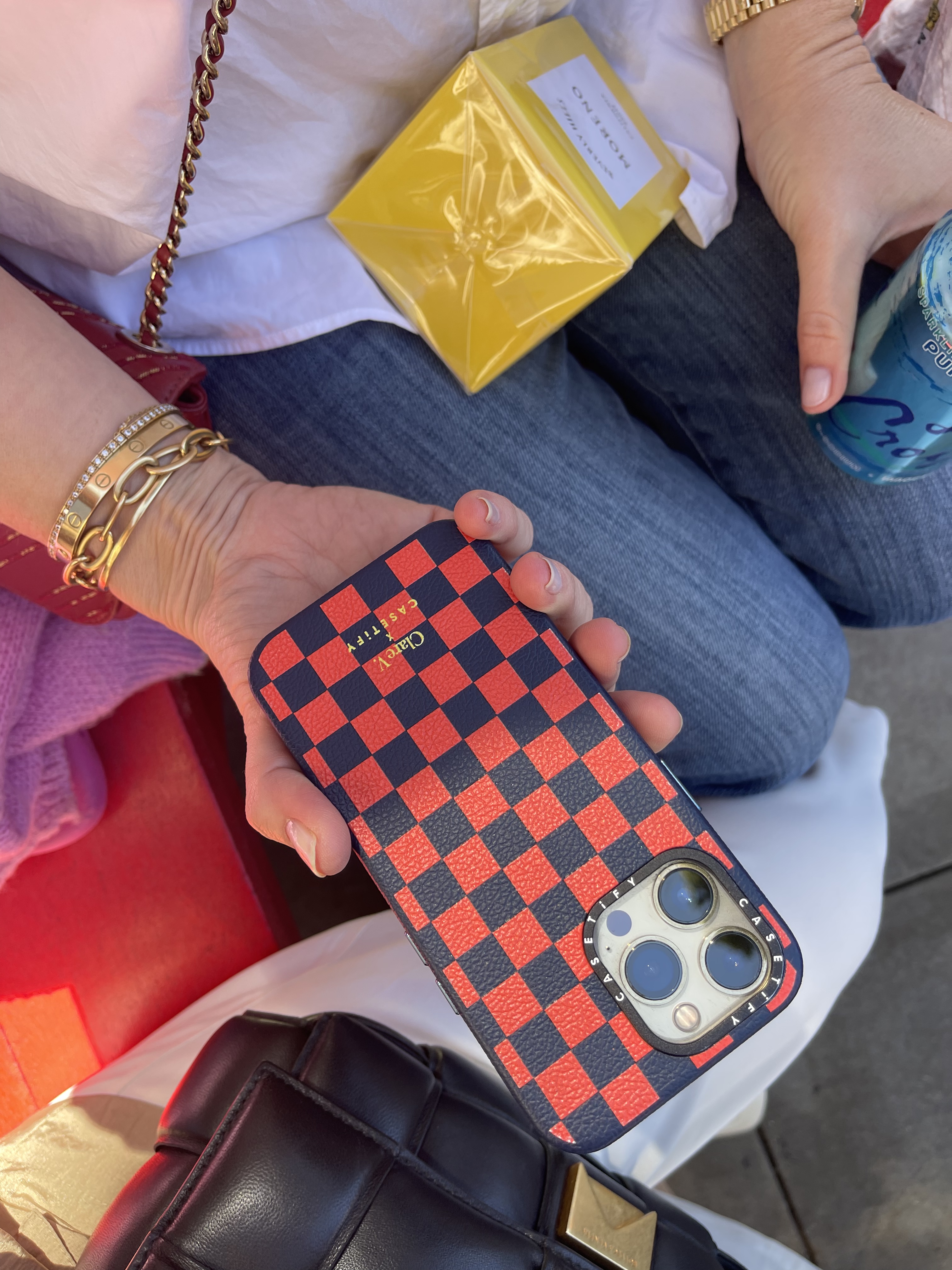 0D48ABF0-D0E5-4B7B-9AD3-8F6B24175E71