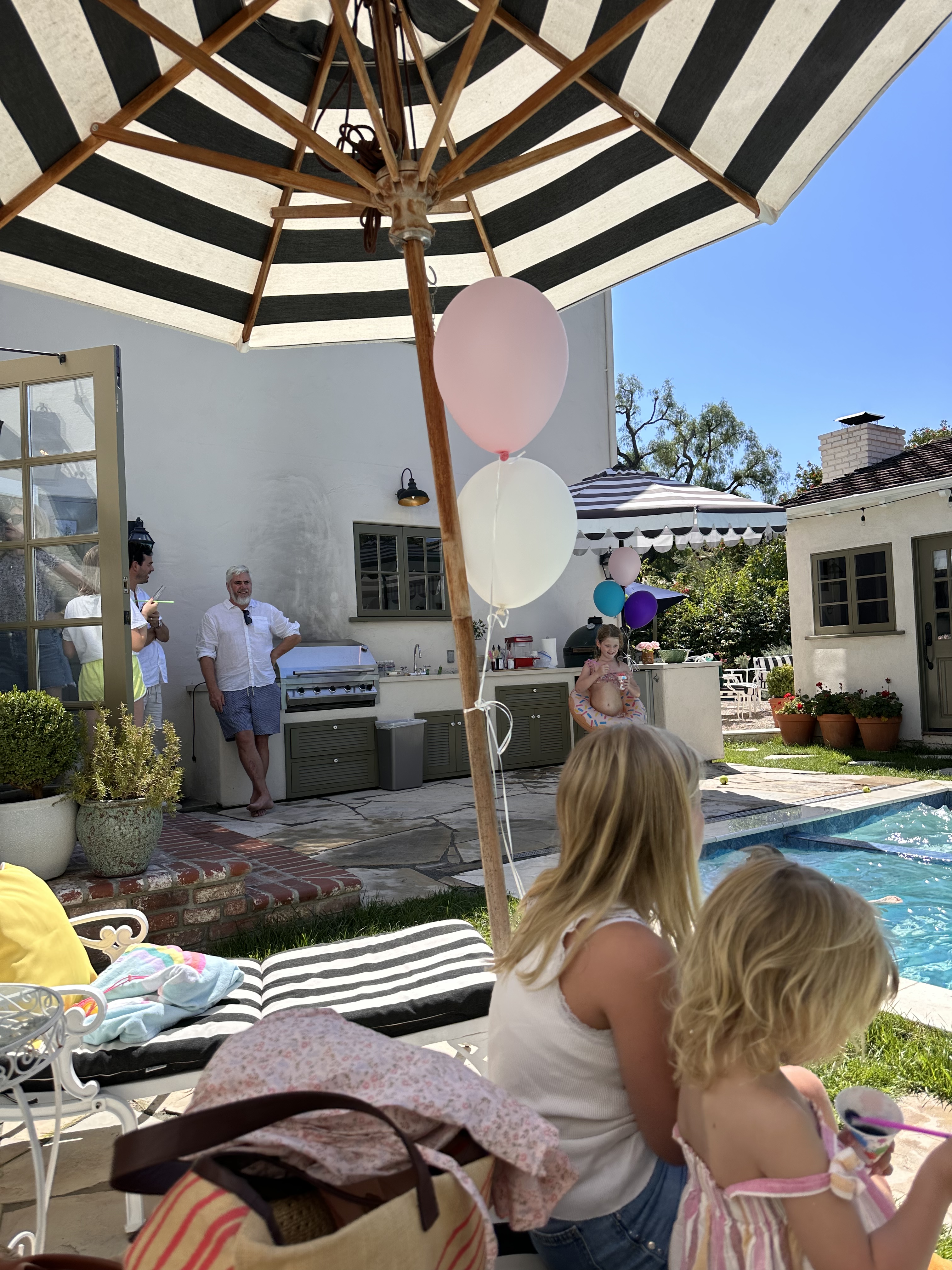 B83C492E-4868-4260-A053-46DFE6BD7B85