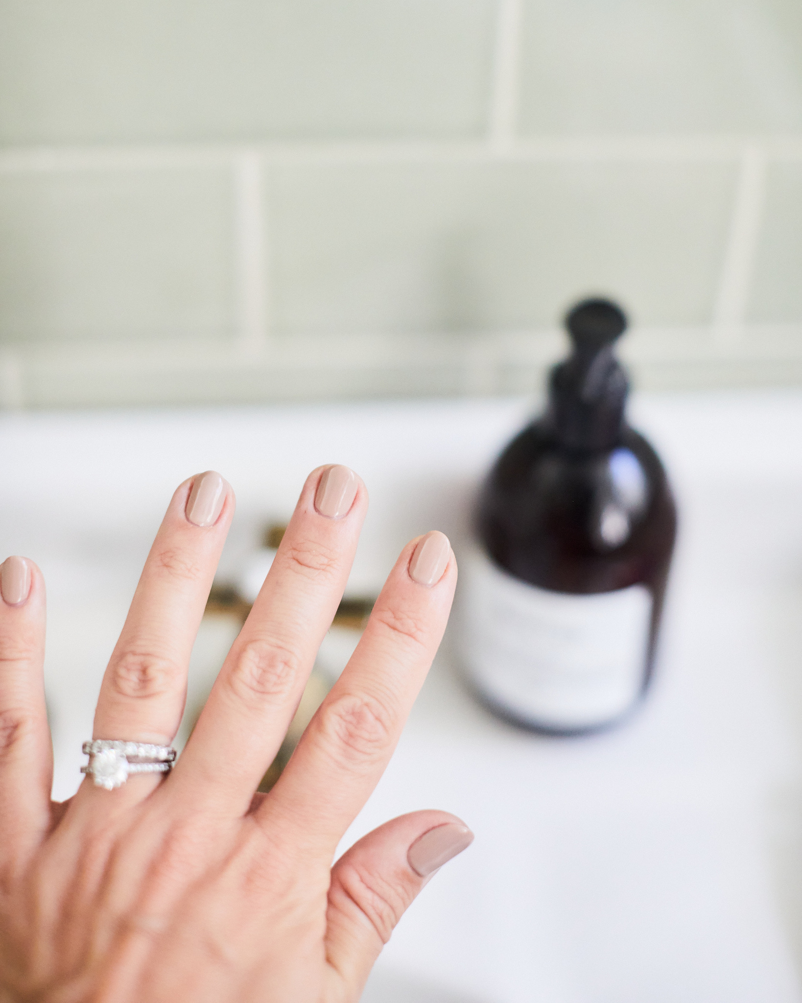 3B992AF6-A8D2-4ACB-B98B-29F86B0A9422