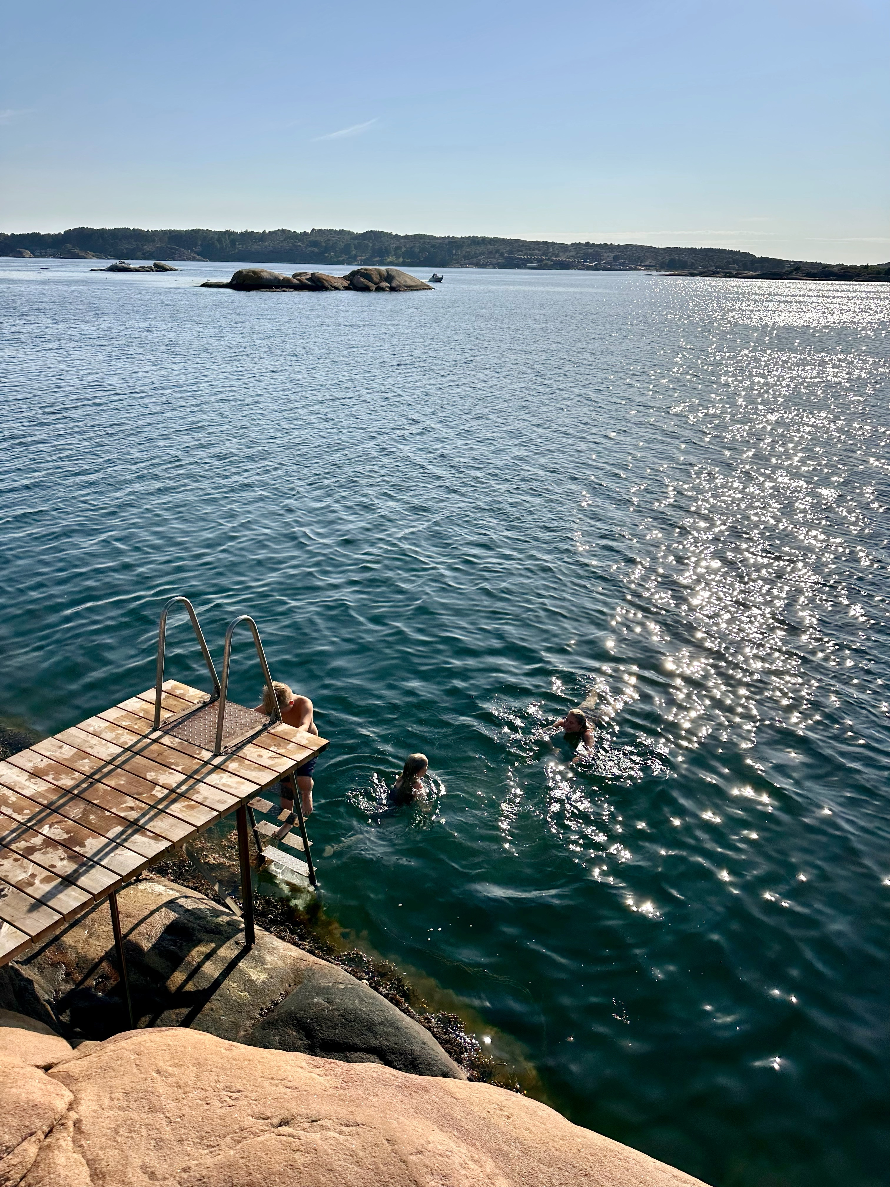 256D4208-1D85-4E9A-9E9B-9BCBCFCF353D