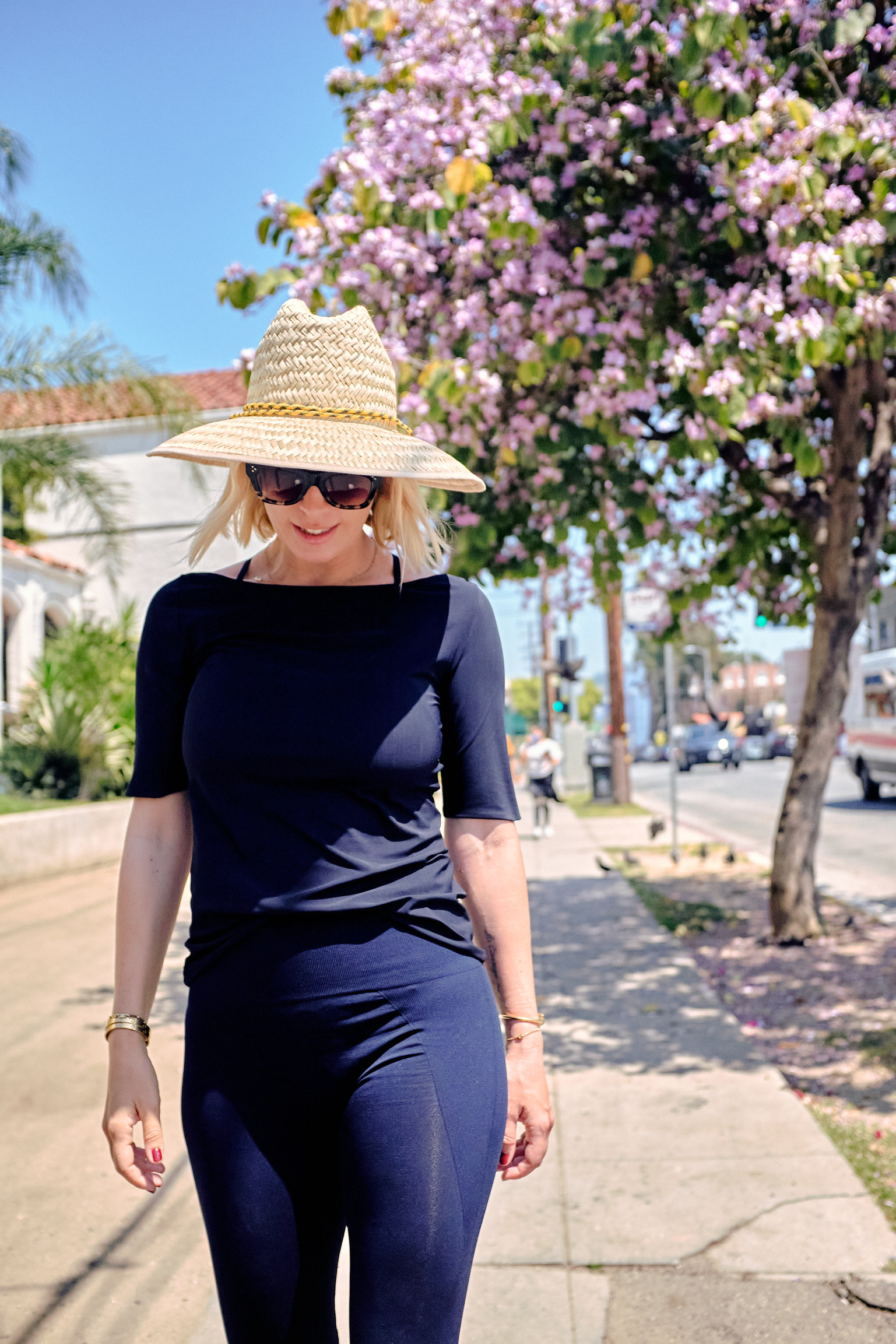 C2183D46-4647-4FE8-B599-1F07AA8111E4