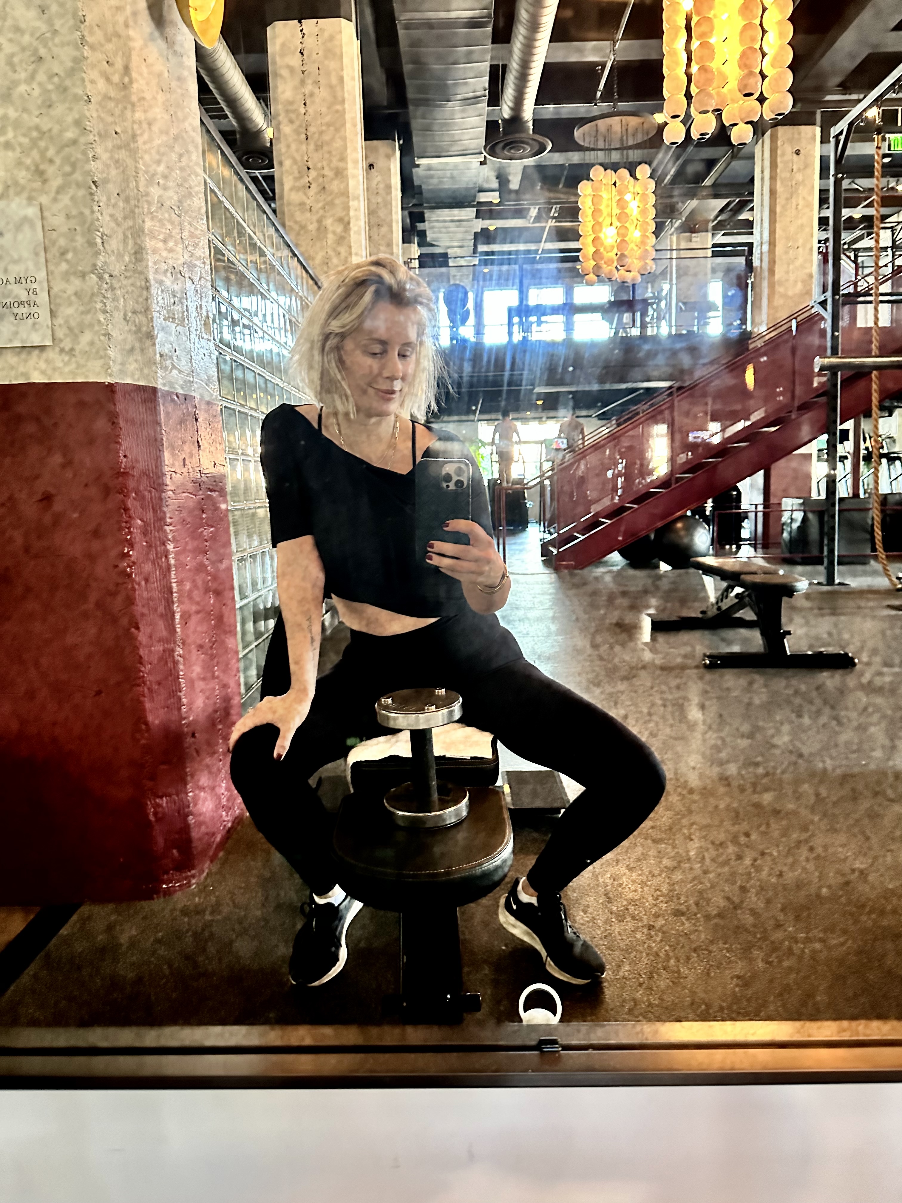 FF5AA2E6-1230-47D2-B36E-42DA09481ED0