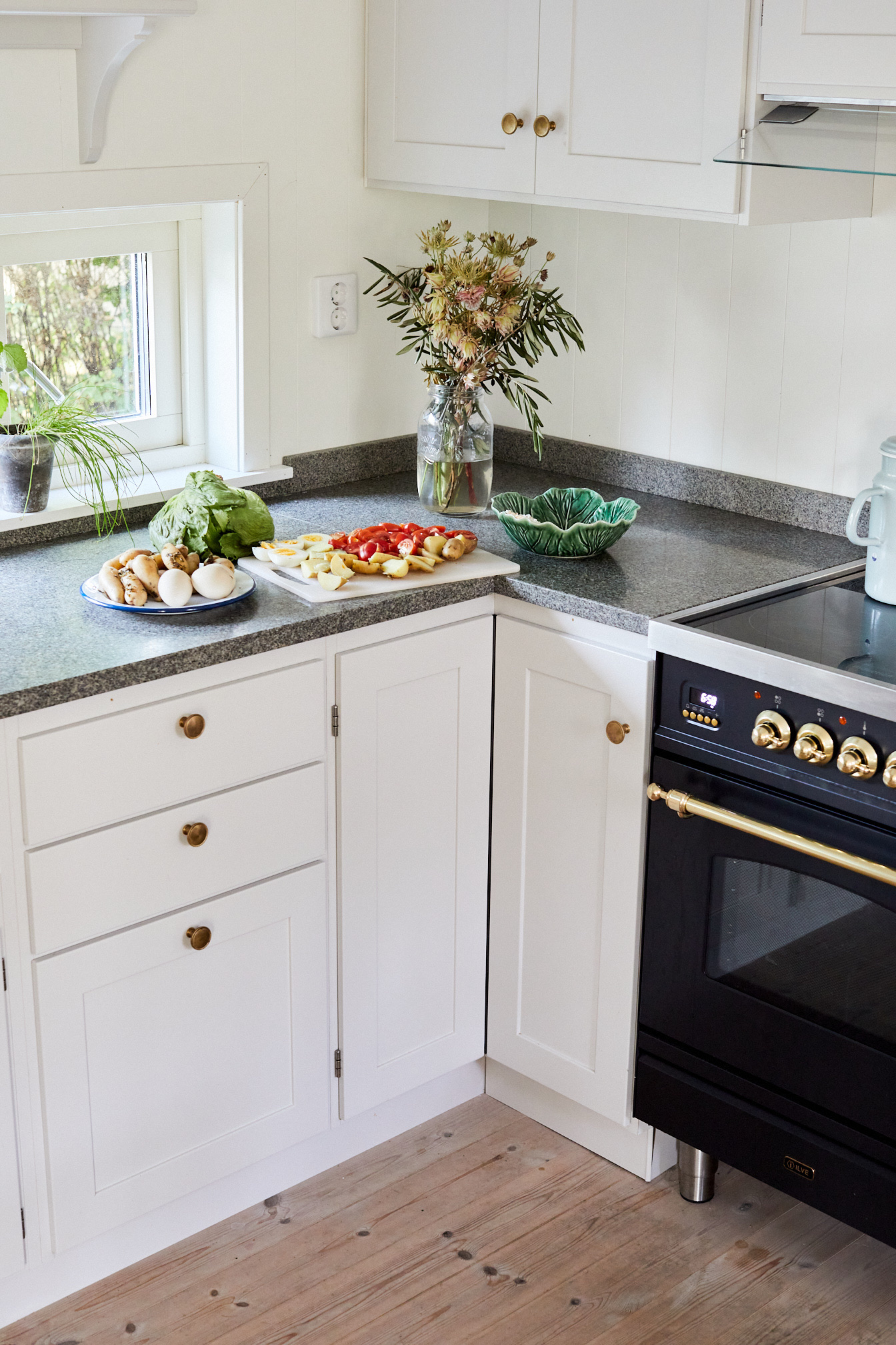 D0F29365-958E-4A6F-B5A0-24025FADFF4A