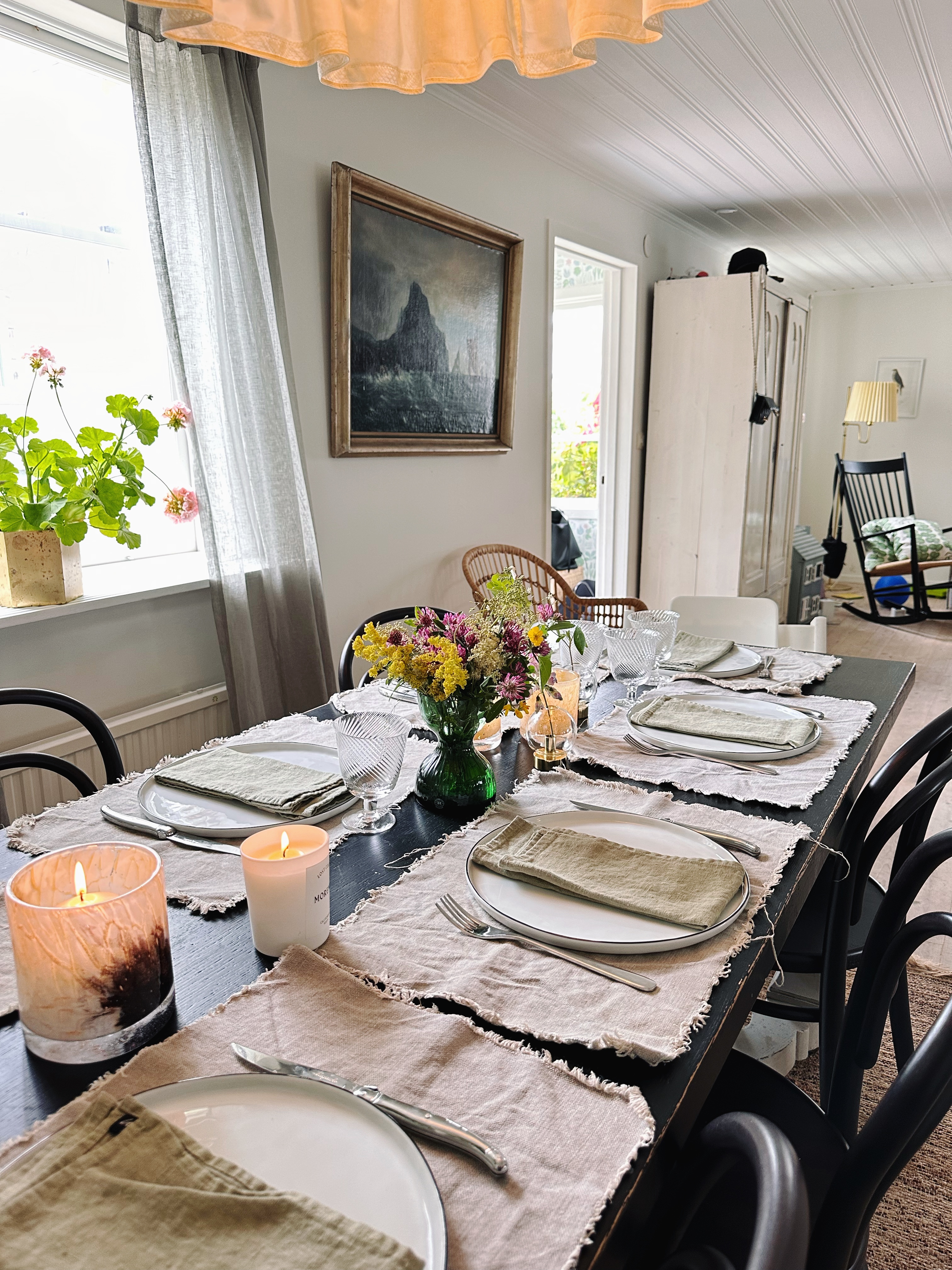 852C79F8-C36F-4568-8999-2BD792B6AD31