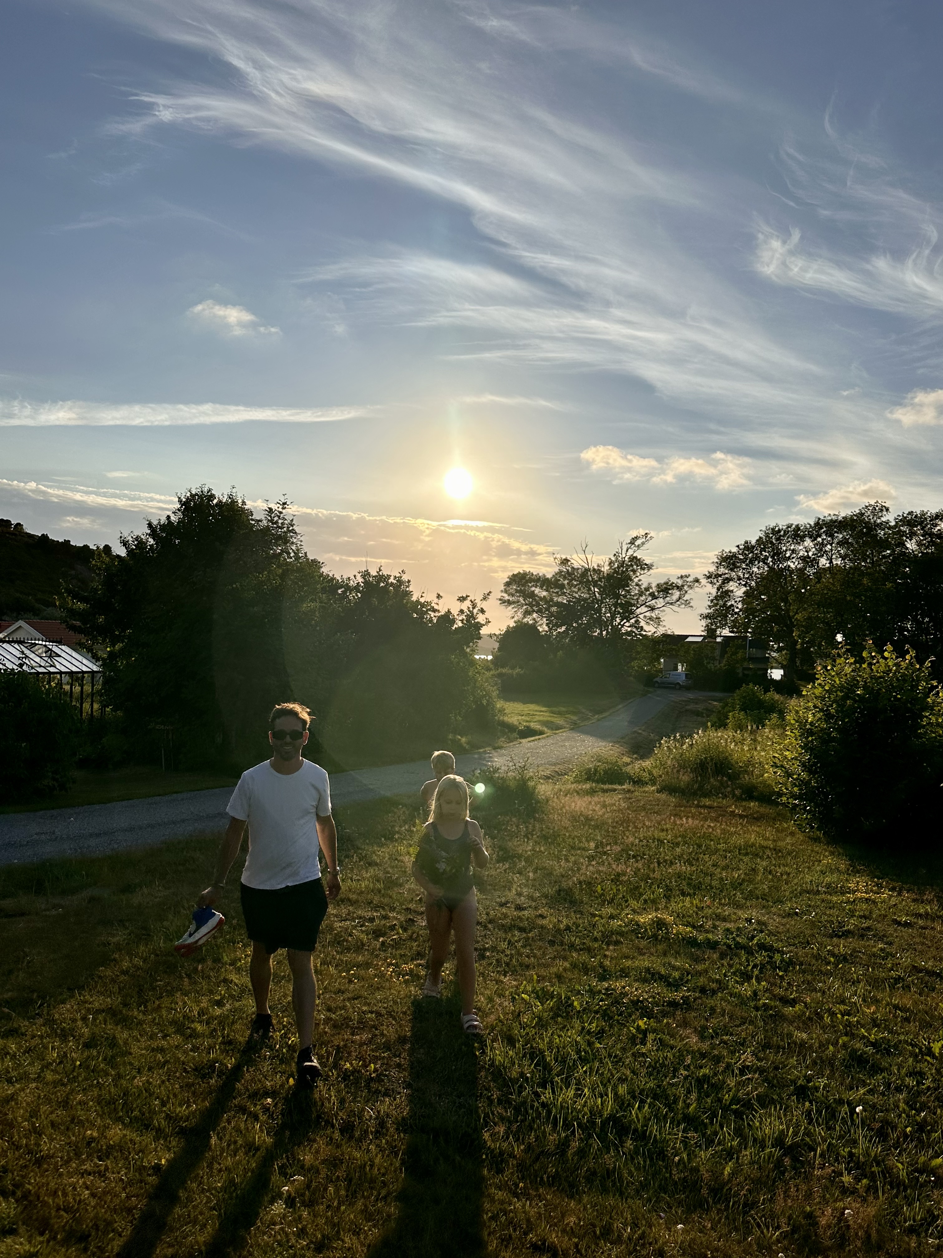 5EFAE74A-429E-42C9-A8BC-AF816FE15B7A