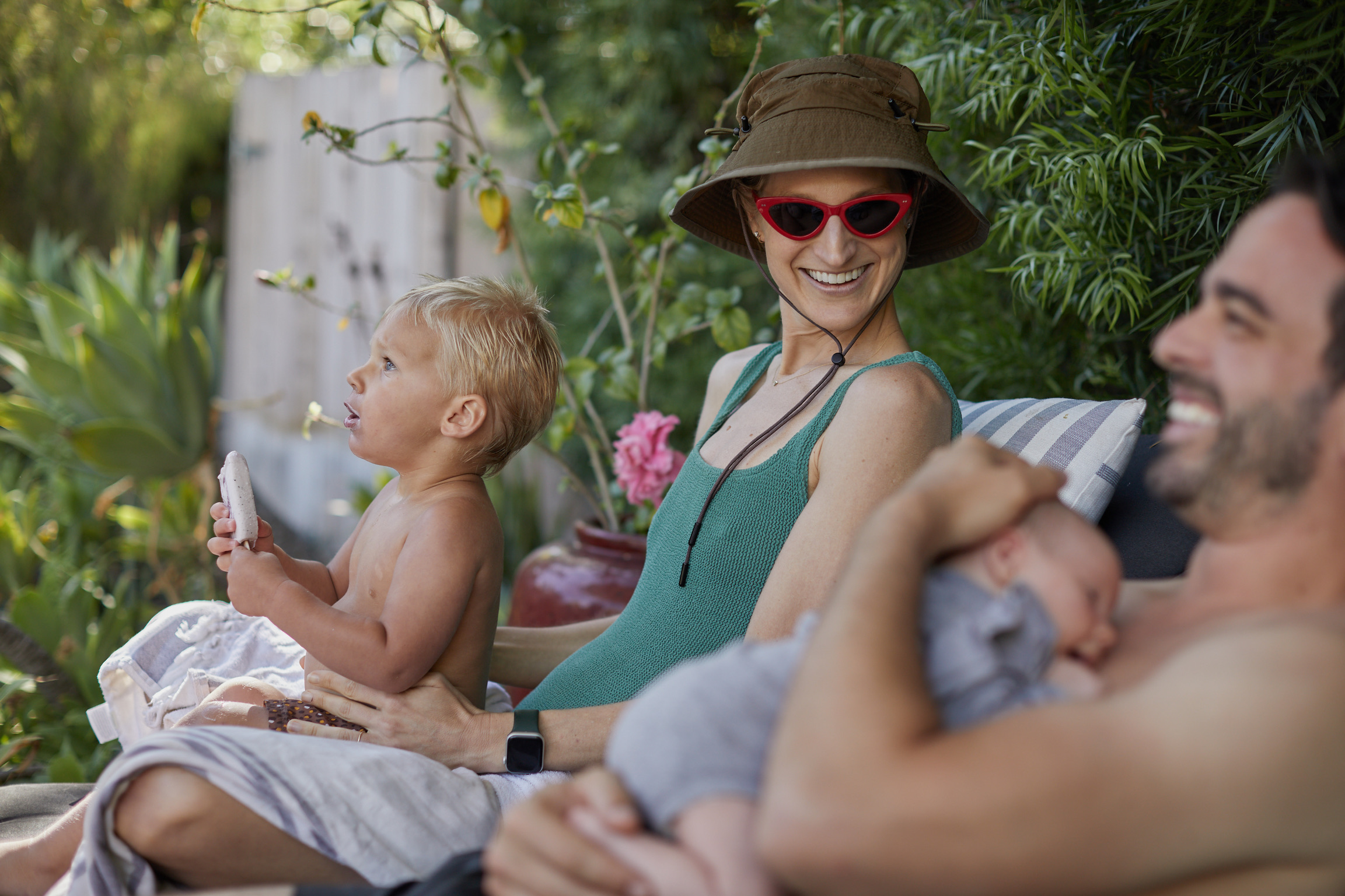 DF08D28C-2D12-4D37-AB7B-4F4DF8A597EC