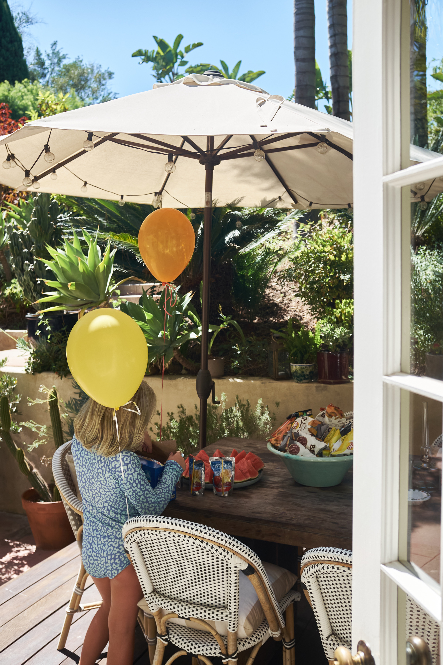 D8122E81-6301-4CCE-9300-190BD52BDD22