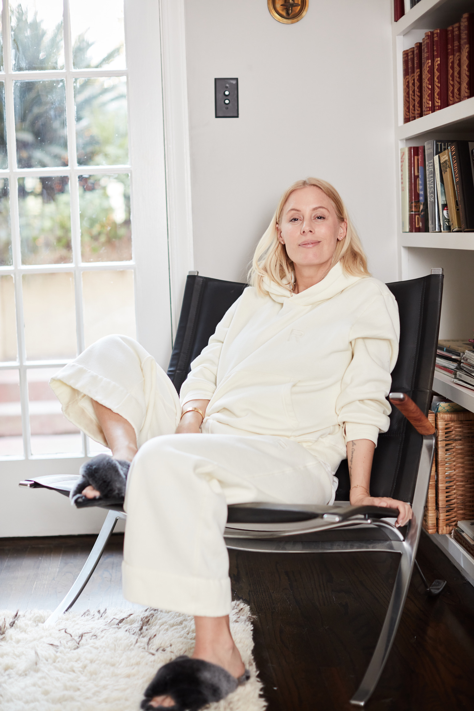 1B79C4B5-63E1-449A-83F3-70BB274BD919