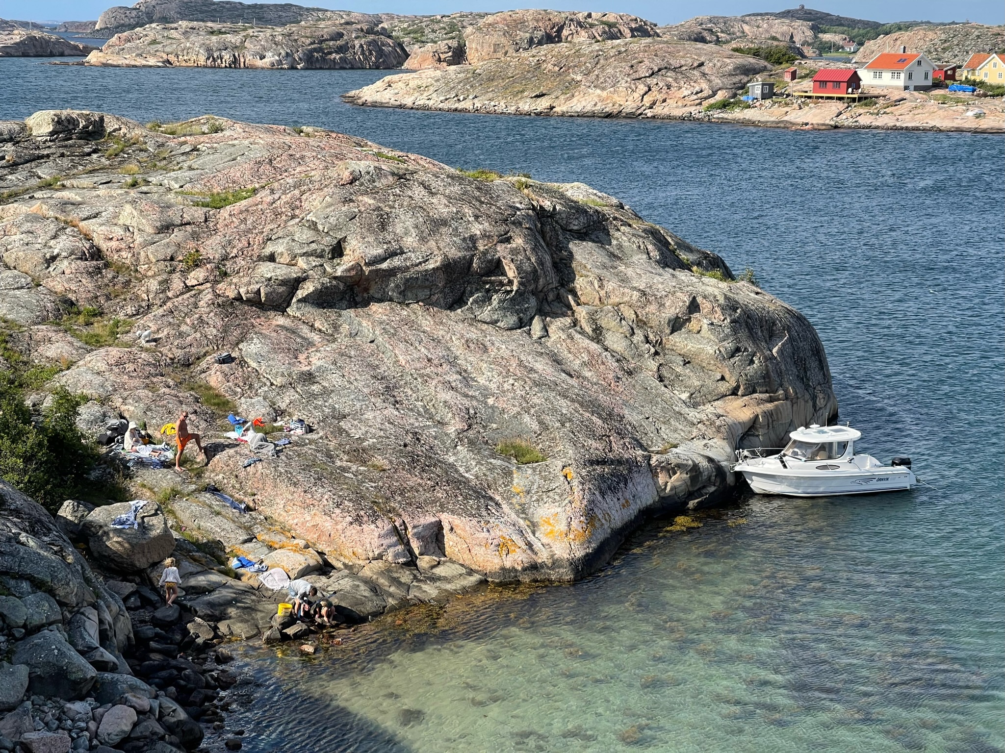 F199C907-04D0-4ADF-A2A9-735EDA246573