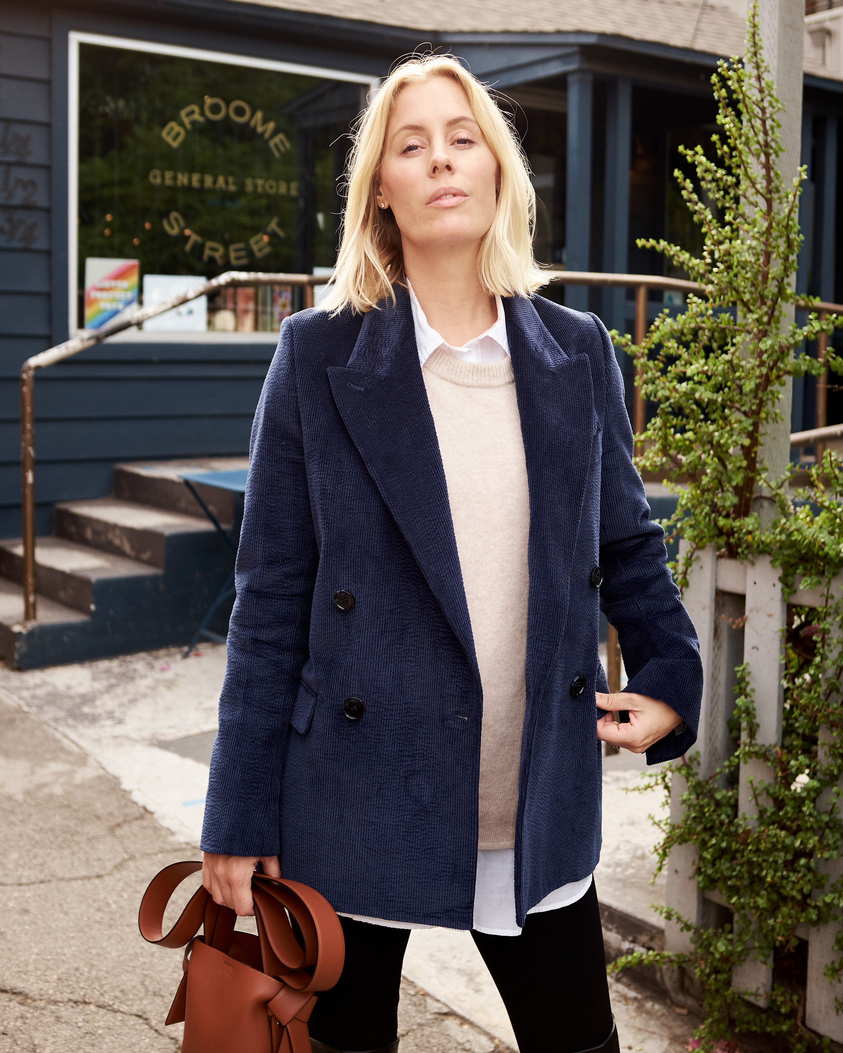 CFB0A07E-BFED-4219-9ED8-560781FB7395