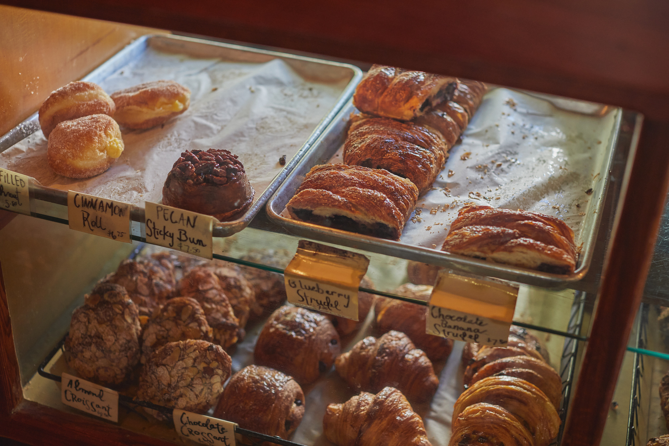 C909CCD6-BBE4-4B7C-8831-CE8D684B26AF