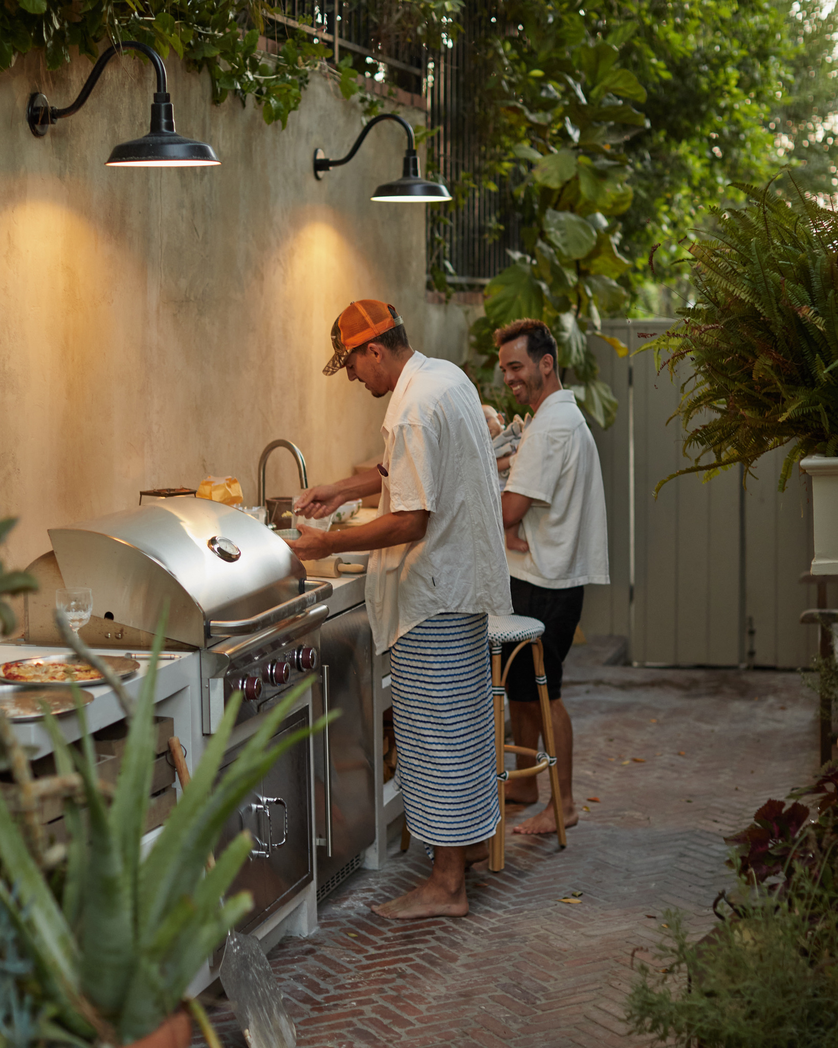 3B4508D6-31AD-4734-8FF2-8D4E10E2BF6A