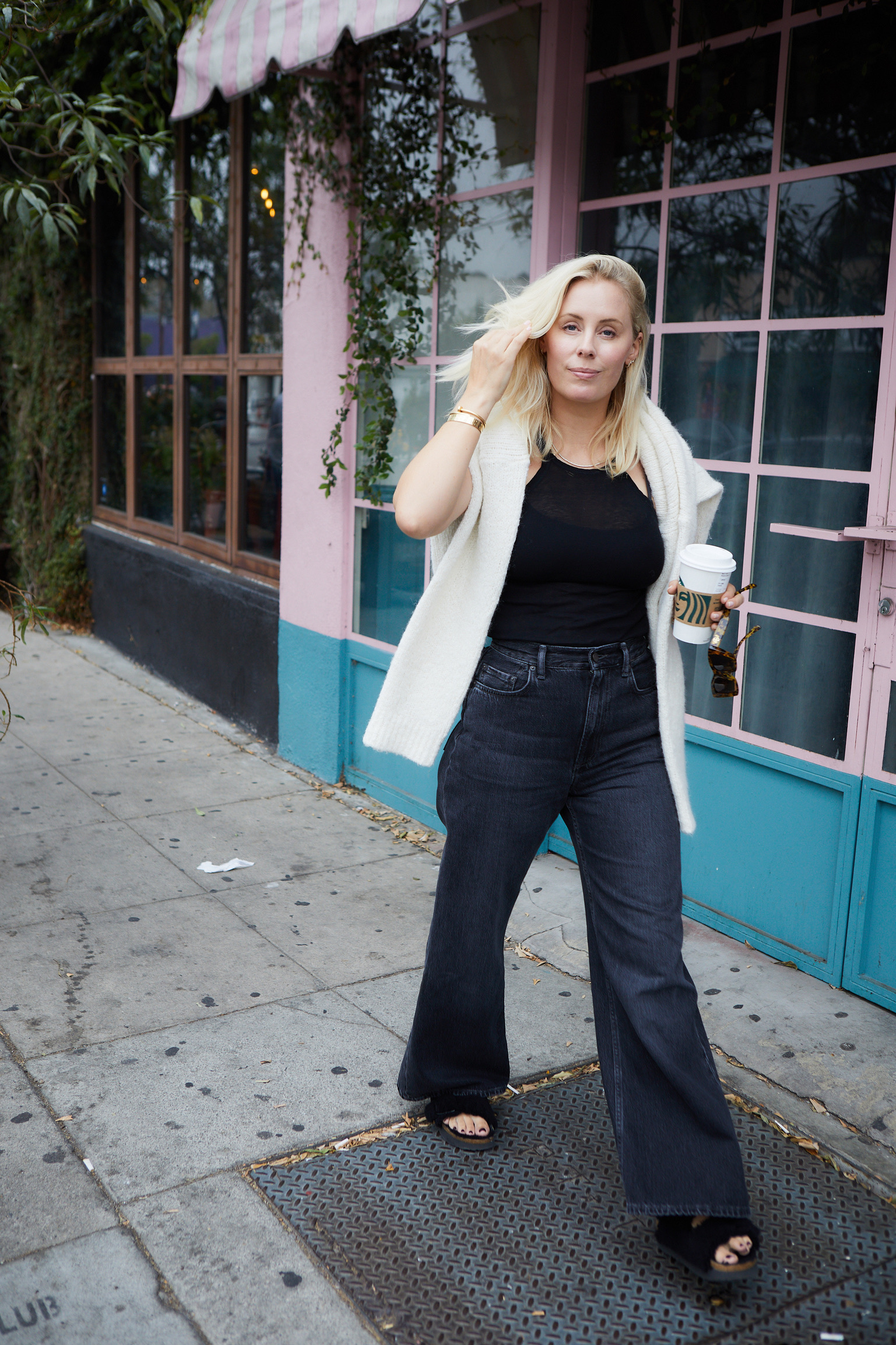 BABCAF79-04E5-4A07-90AB-2A475F8064C8