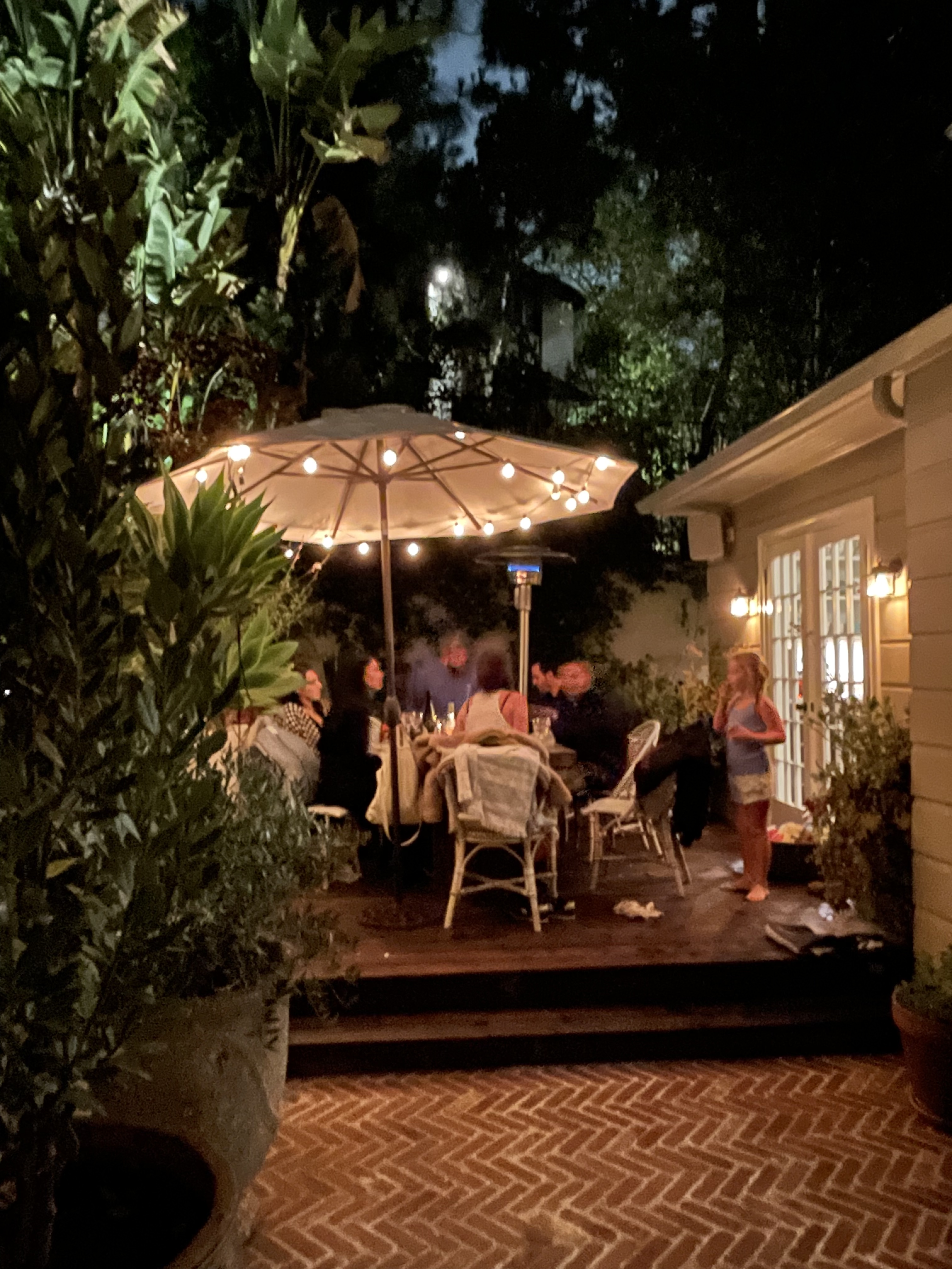 0F8E6925-90C4-4B21-ACE5-07F25BBA15E3