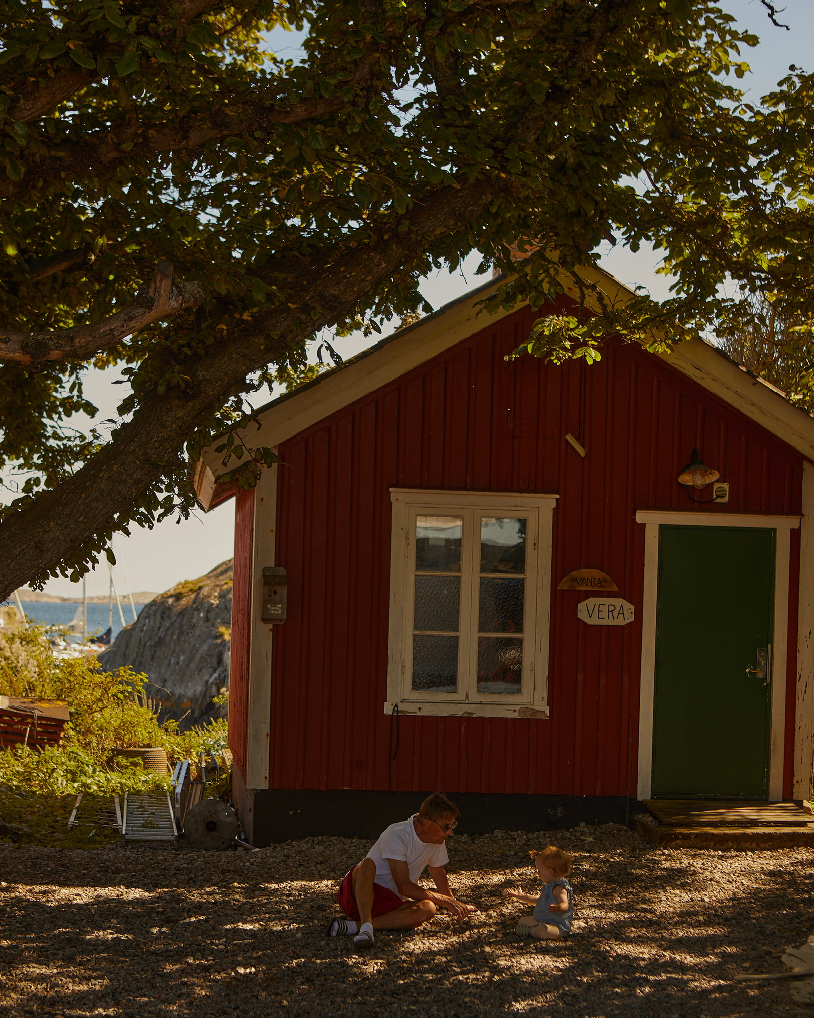 F5F673AE-45BA-4FAC-A5E2-8CEC3CD7501B