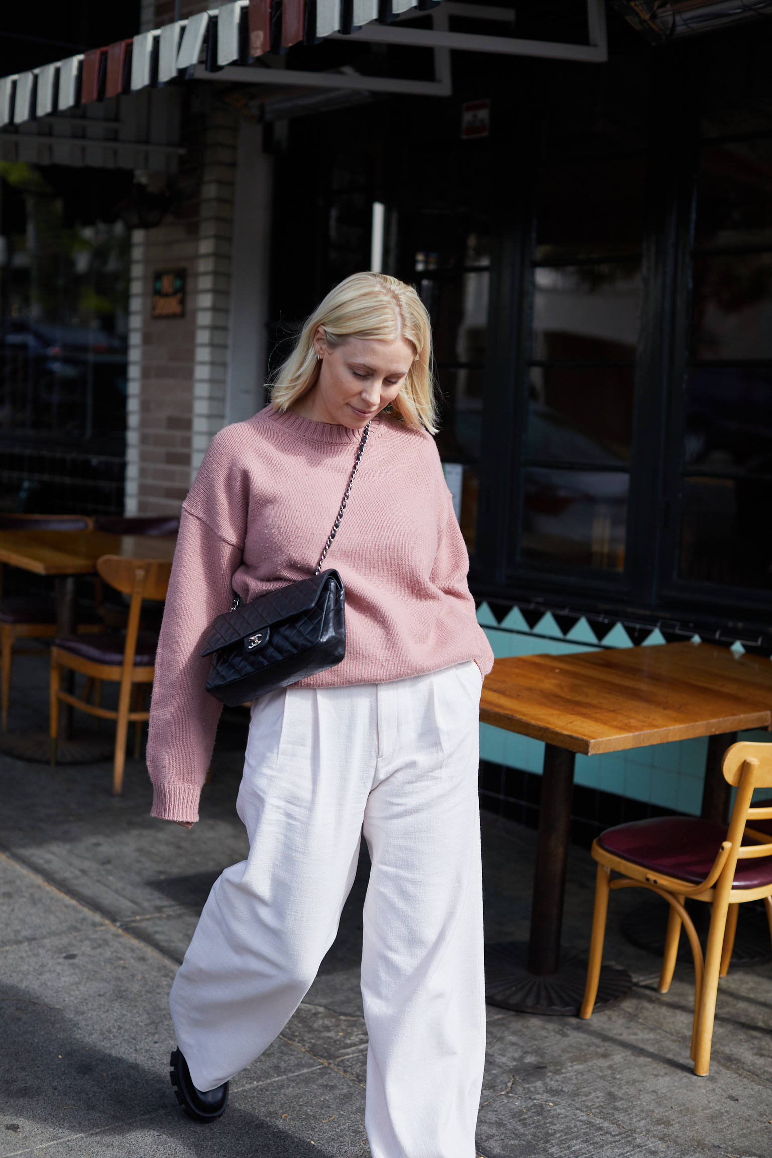 79DAE345-1107-43D9-85CC-05474D36C805