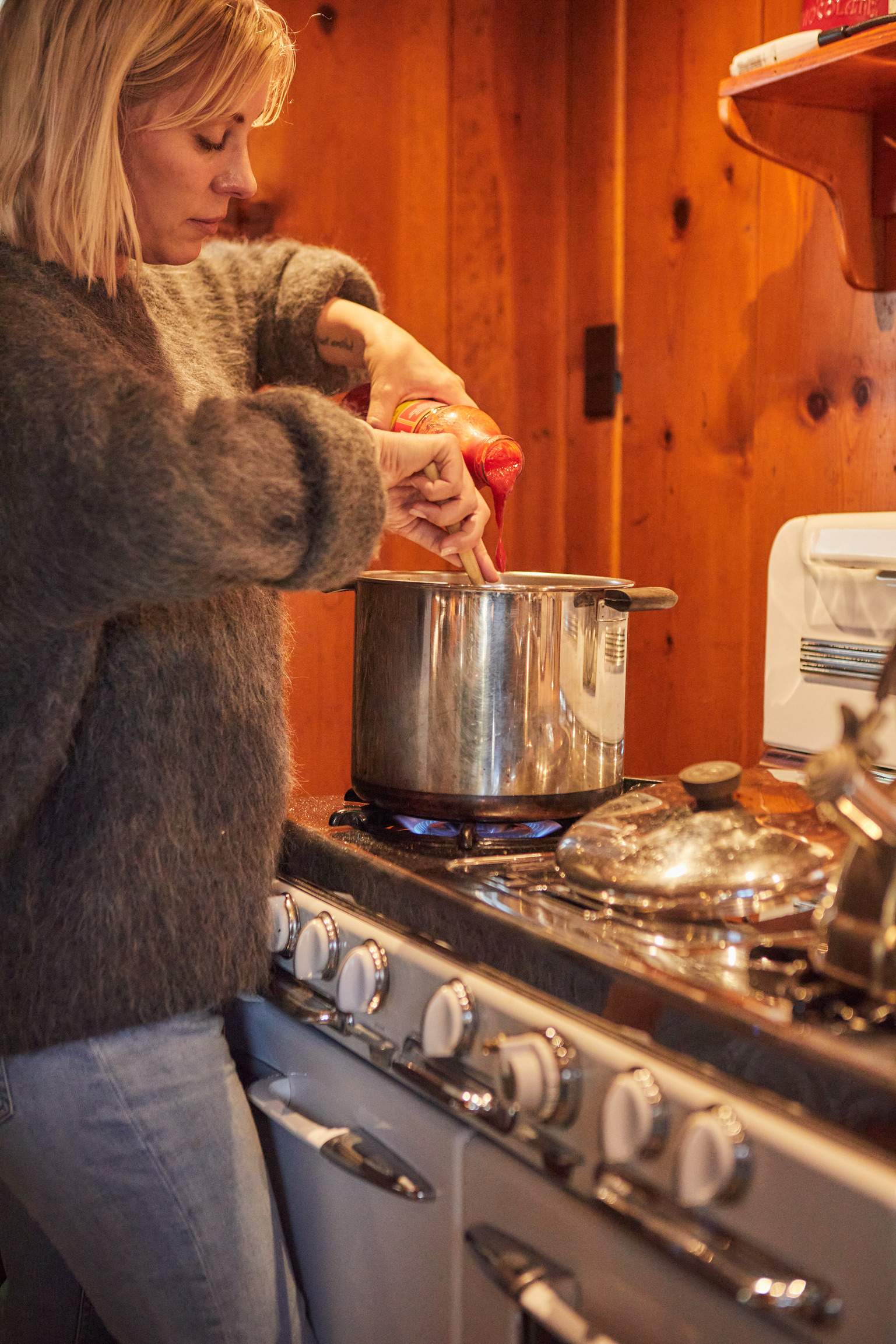 D6D97C35-5FE6-425F-8826-7CFC4CC1C28C