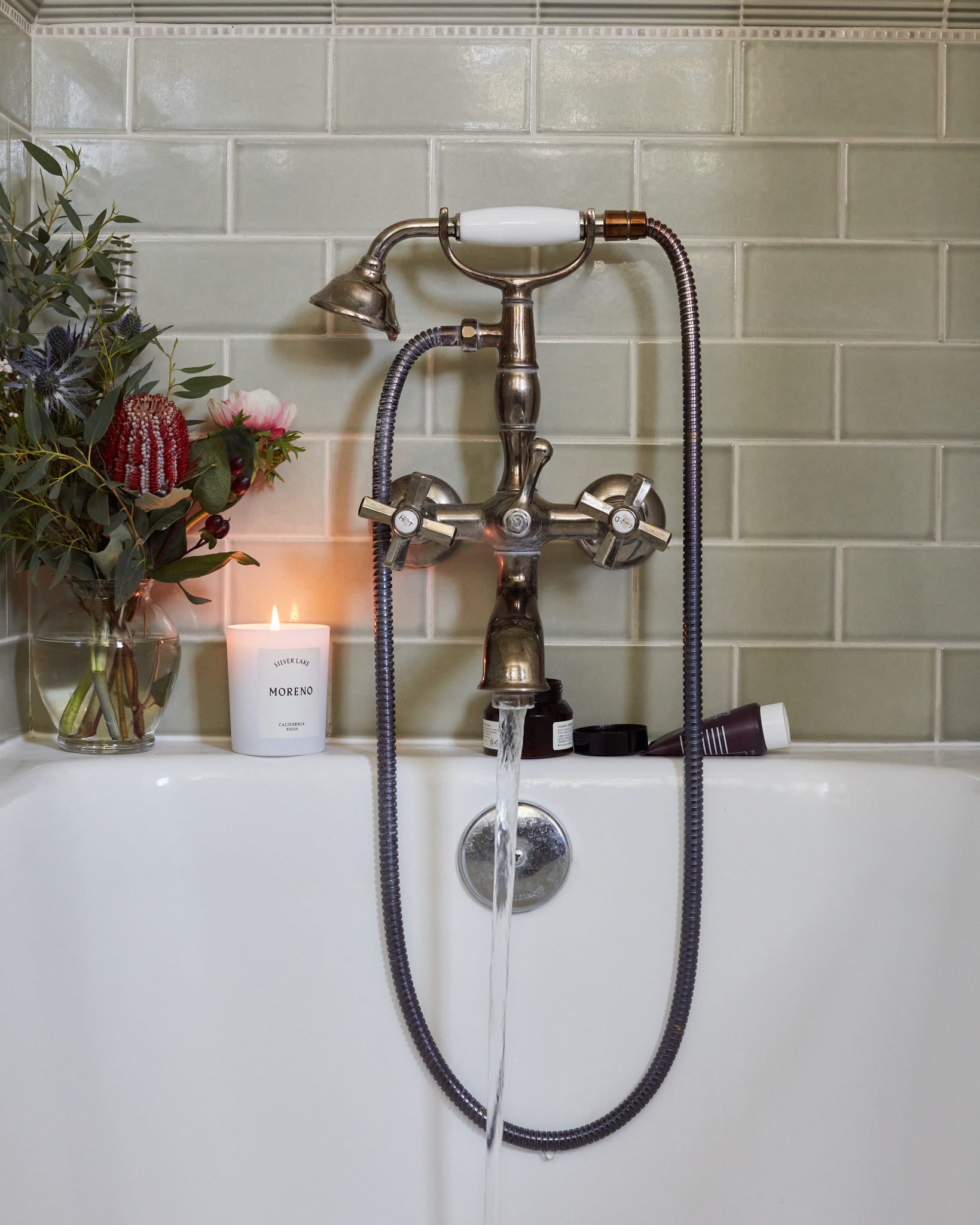 671336D7-9E62-44CE-BBF7-0E38BF65EE16 2