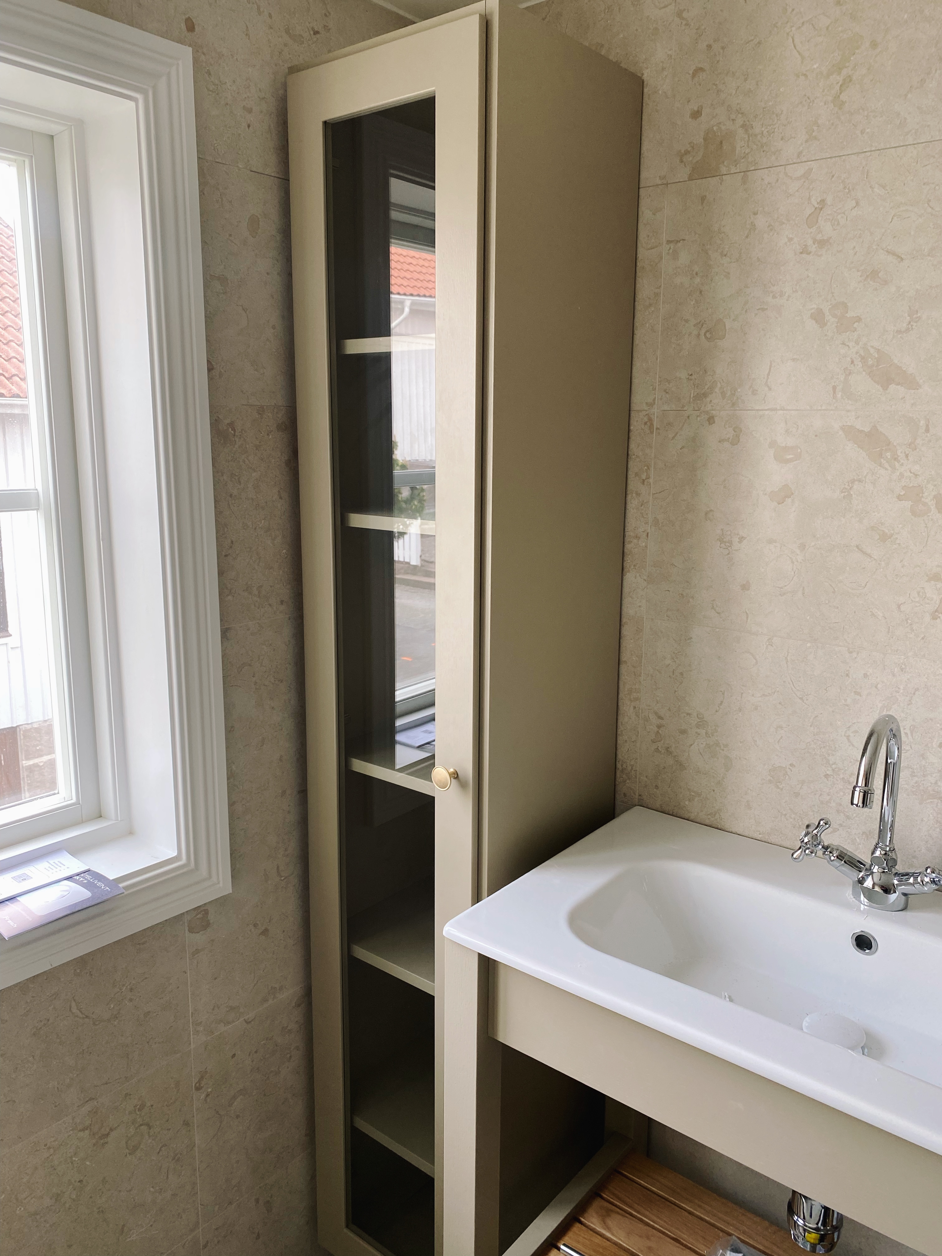 08FC49DD-FC59-4F4A-9D95-E362BAB7B175