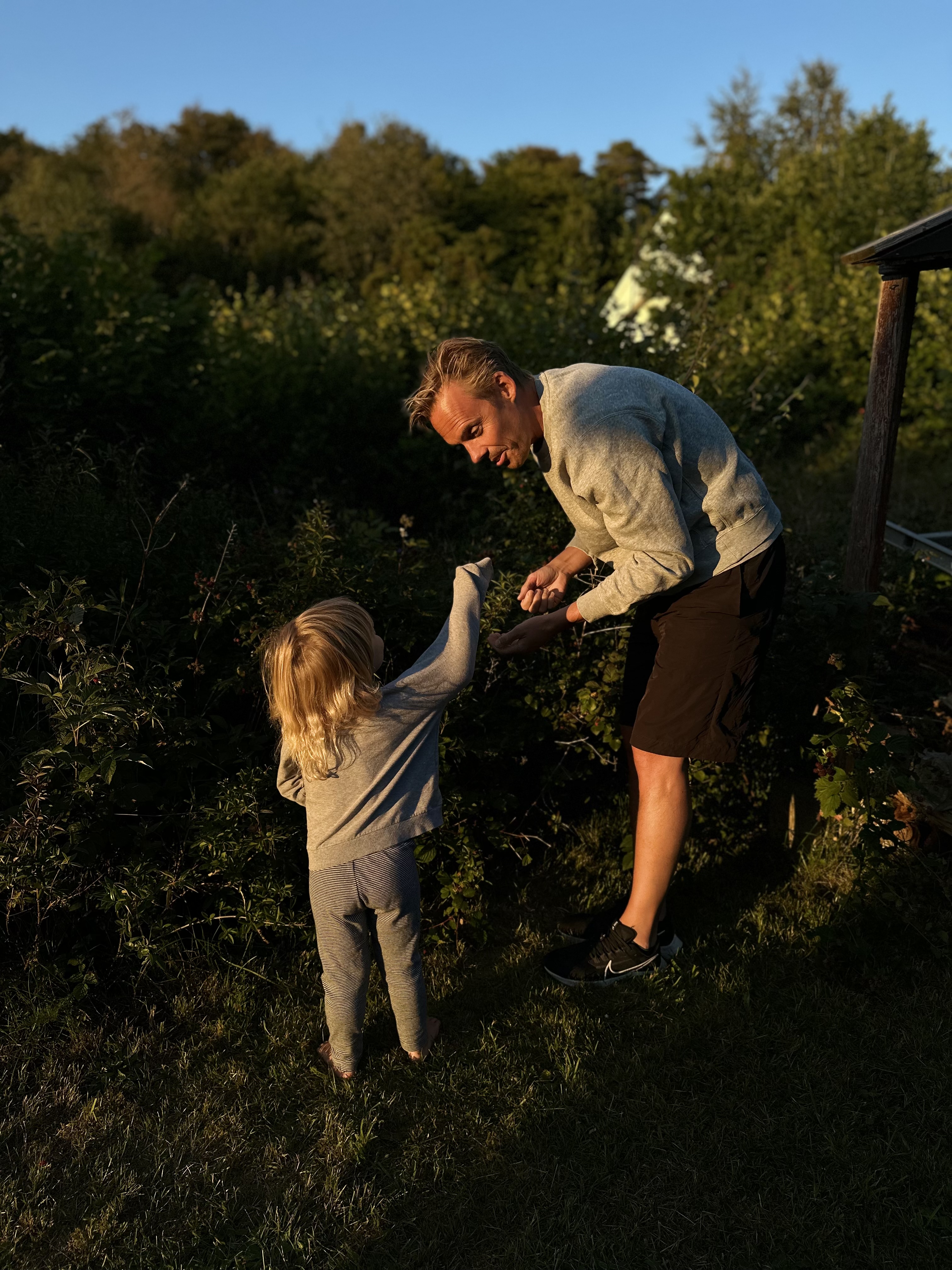 6CB6E596-810F-4178-A219-BB0D4B6C550B