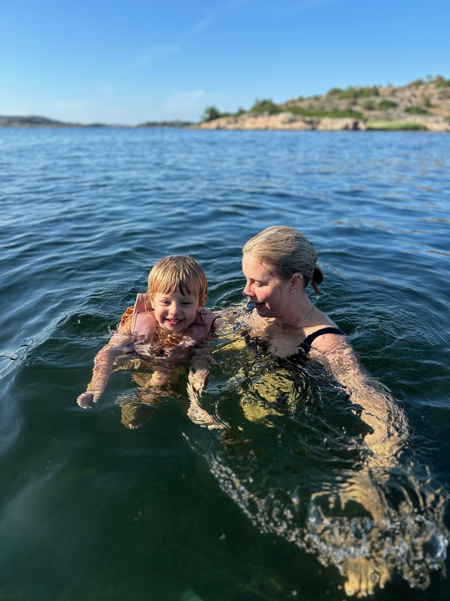 9F6F1DFF-09C7-44FB-B65E-BFF1A13BF255