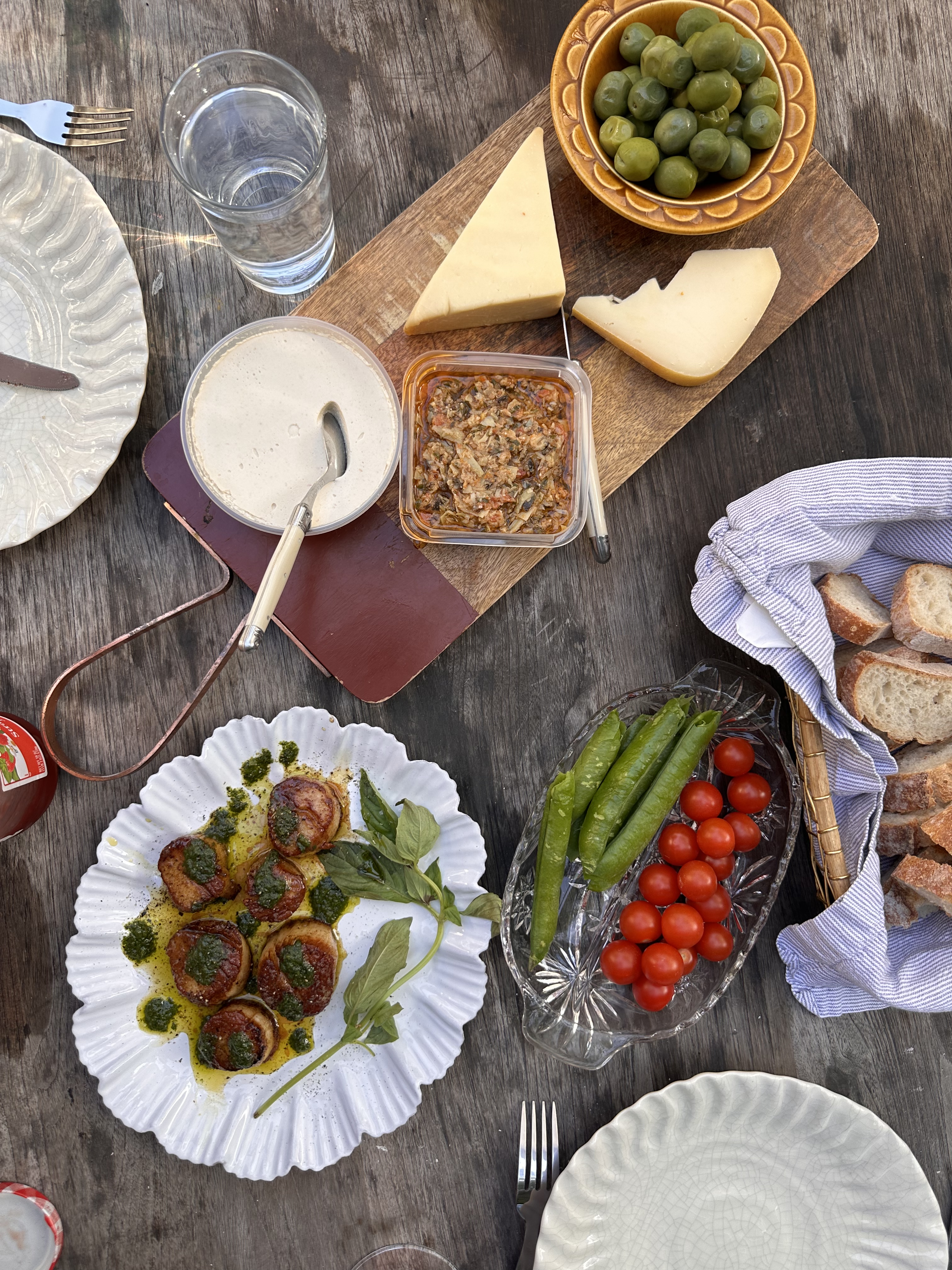 AFA7159B-41A3-4DDC-B134-07698C0B87E0