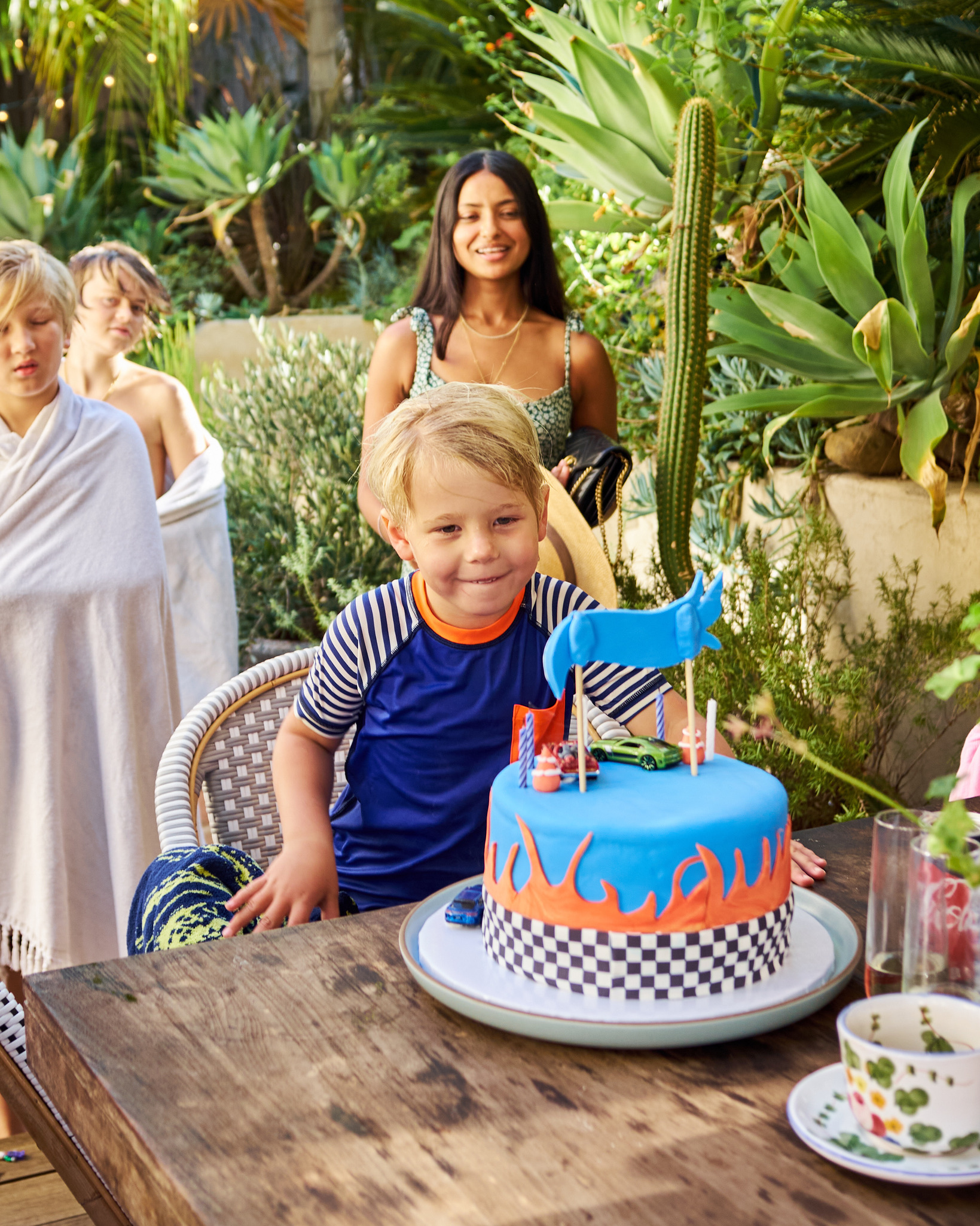 356B10BF-94E6-4D52-9B92-23170E7DF2F1