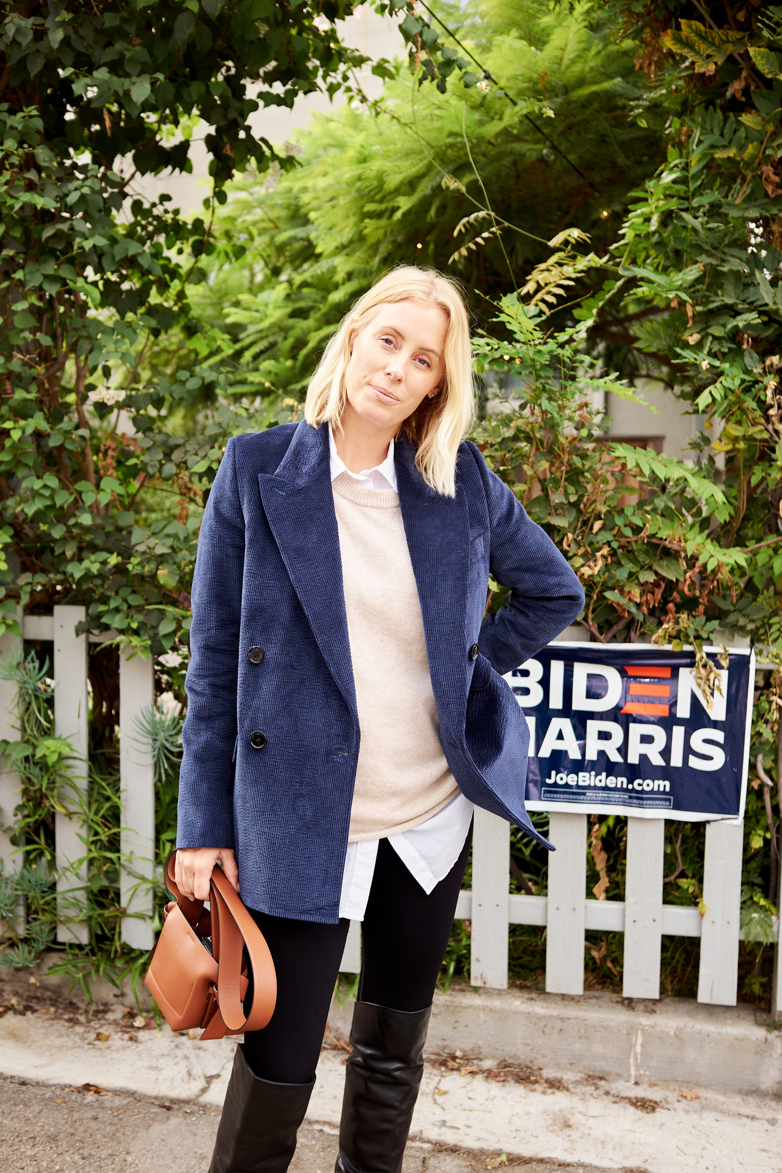 6EE272B7-1814-4E44-BDDB-BAC9257CFF09