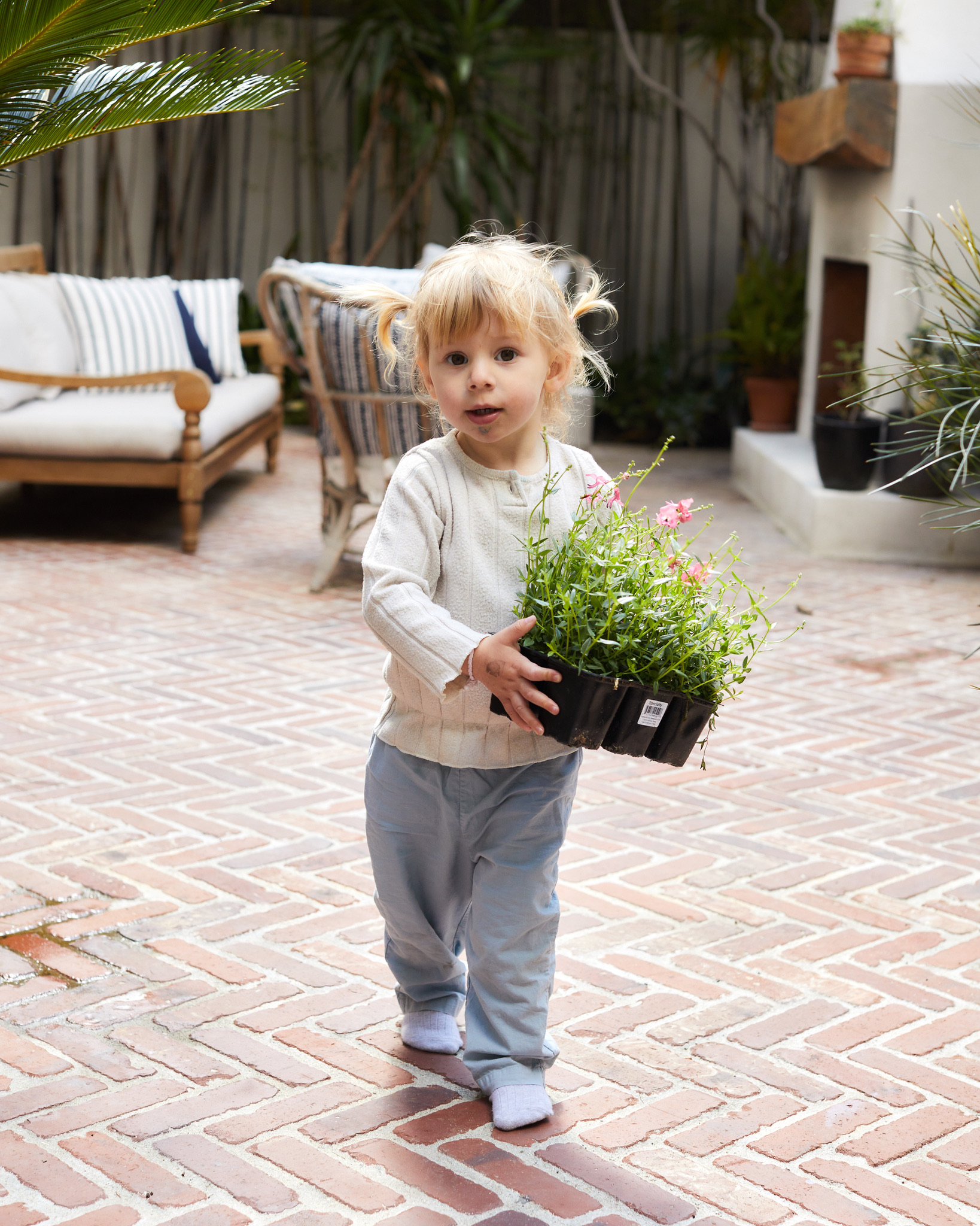 819CAA0C-1B0C-43E3-B647-B61613A39A8C