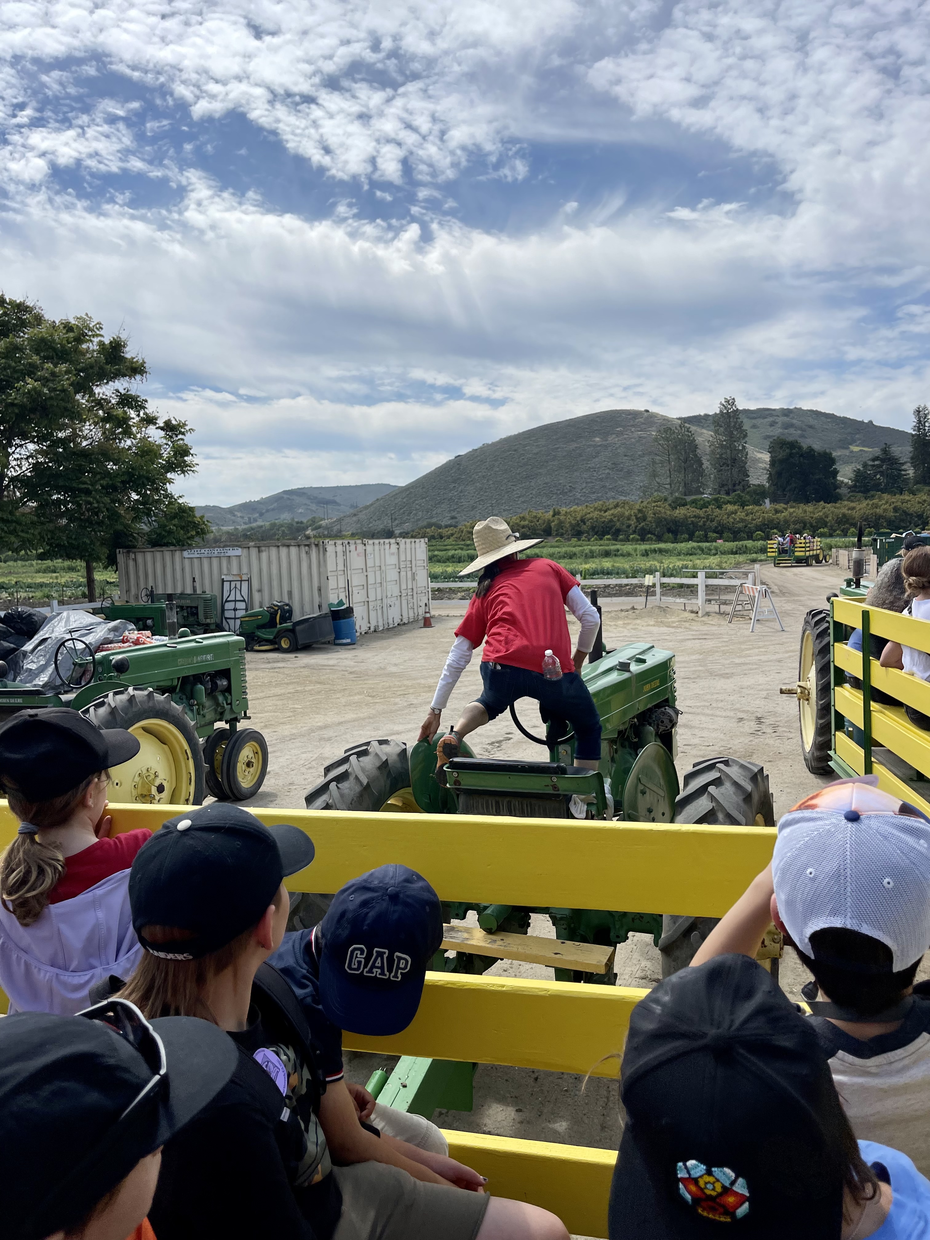 6E877D5D-BF39-47D1-B31E-9F0C7703FA06